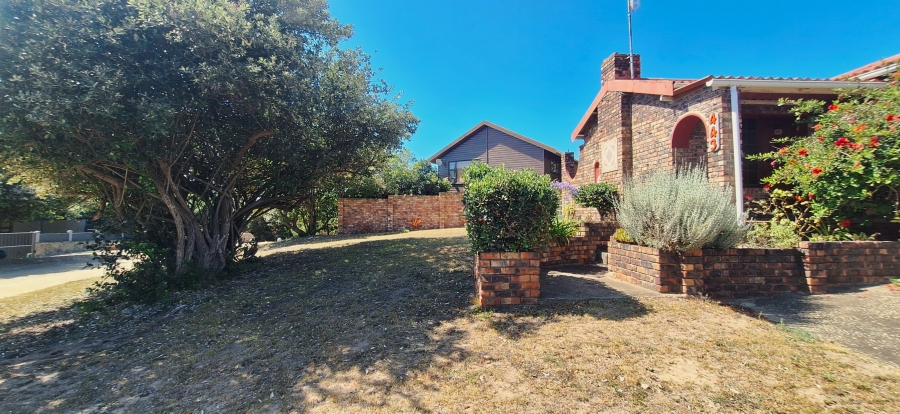 2 Bedroom Property for Sale in Cannon Rocks Eastern Cape